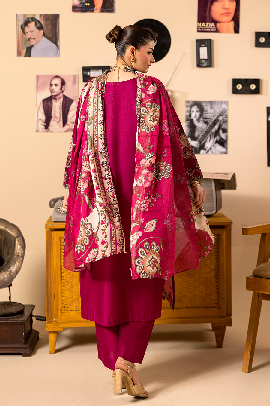 Victoria – Luxury Pret (3PC)