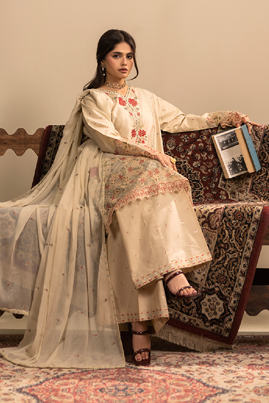 Mushk - Luxury Pret (3PC)