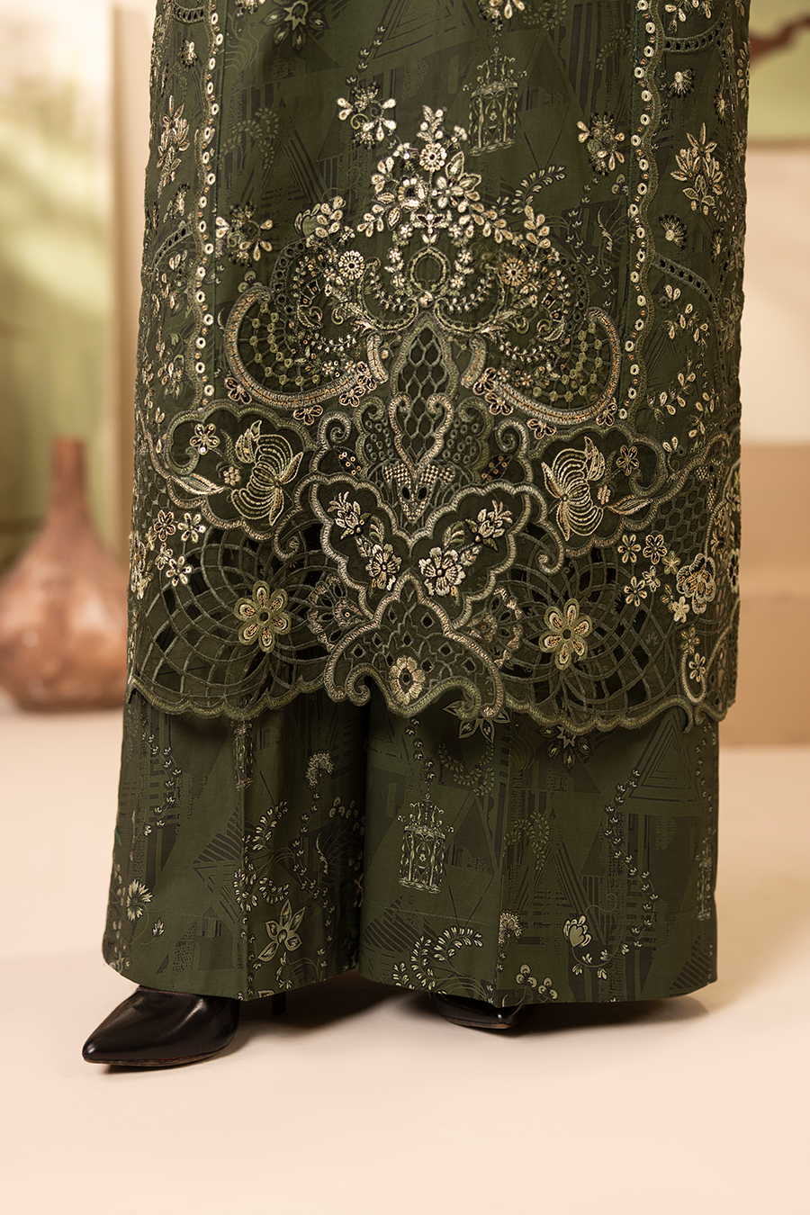 Moon Eyed - Printed Luxury Pret (3PC)