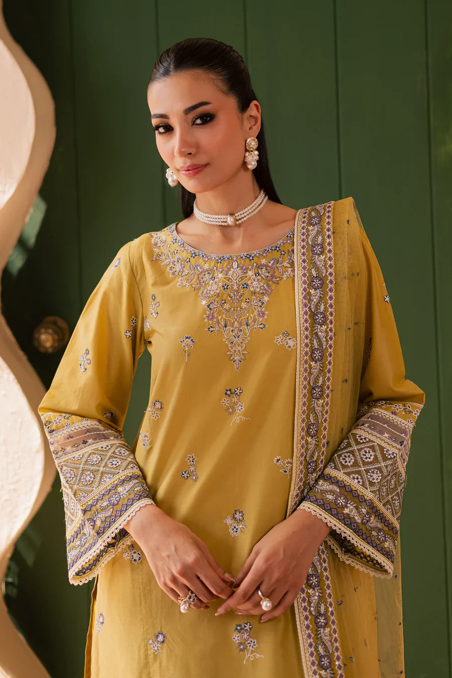 Mehwar - 3 PC Embroidered Dress