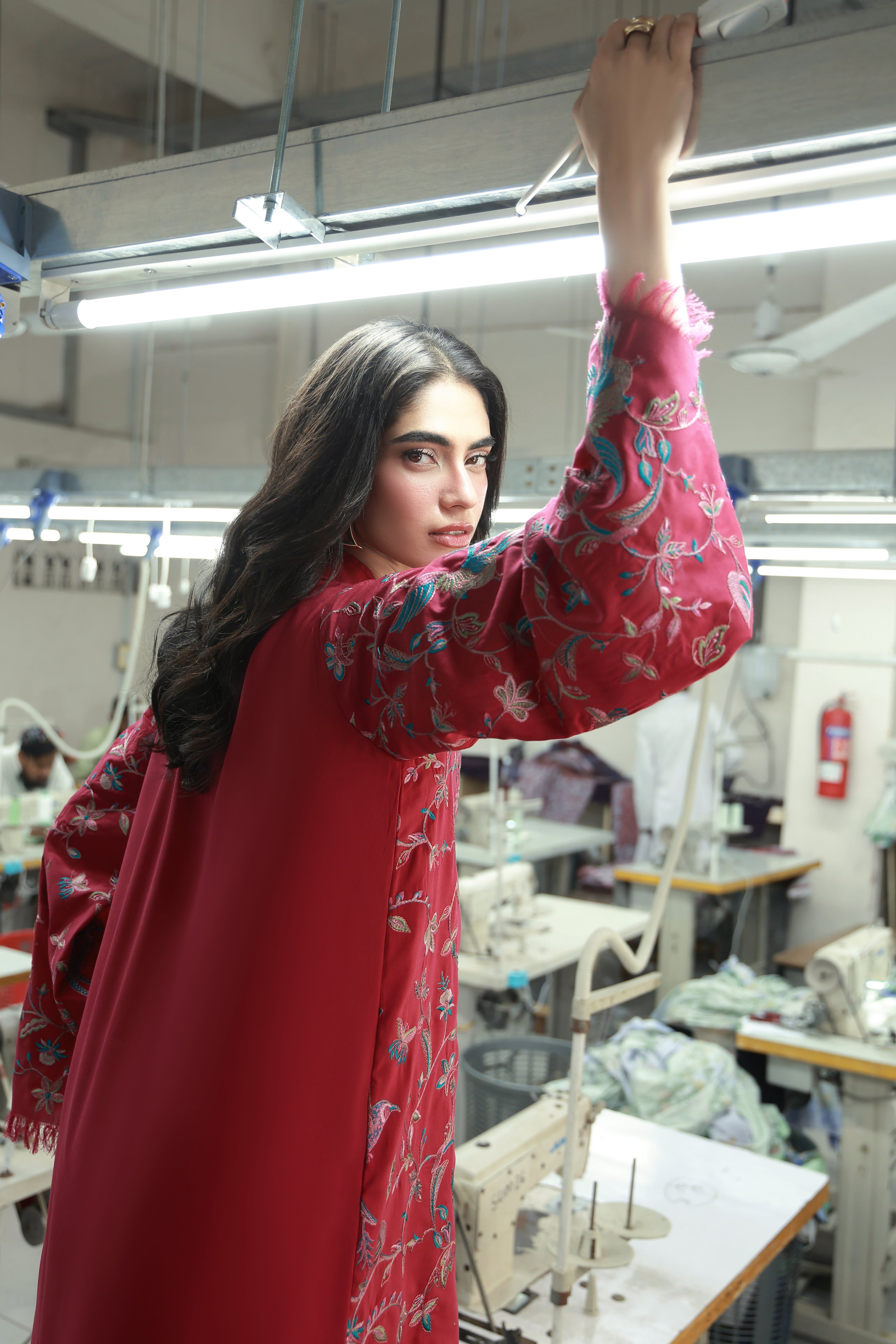 AJLPF-01 Embroidered Twisted Silk Stitched 2pcs