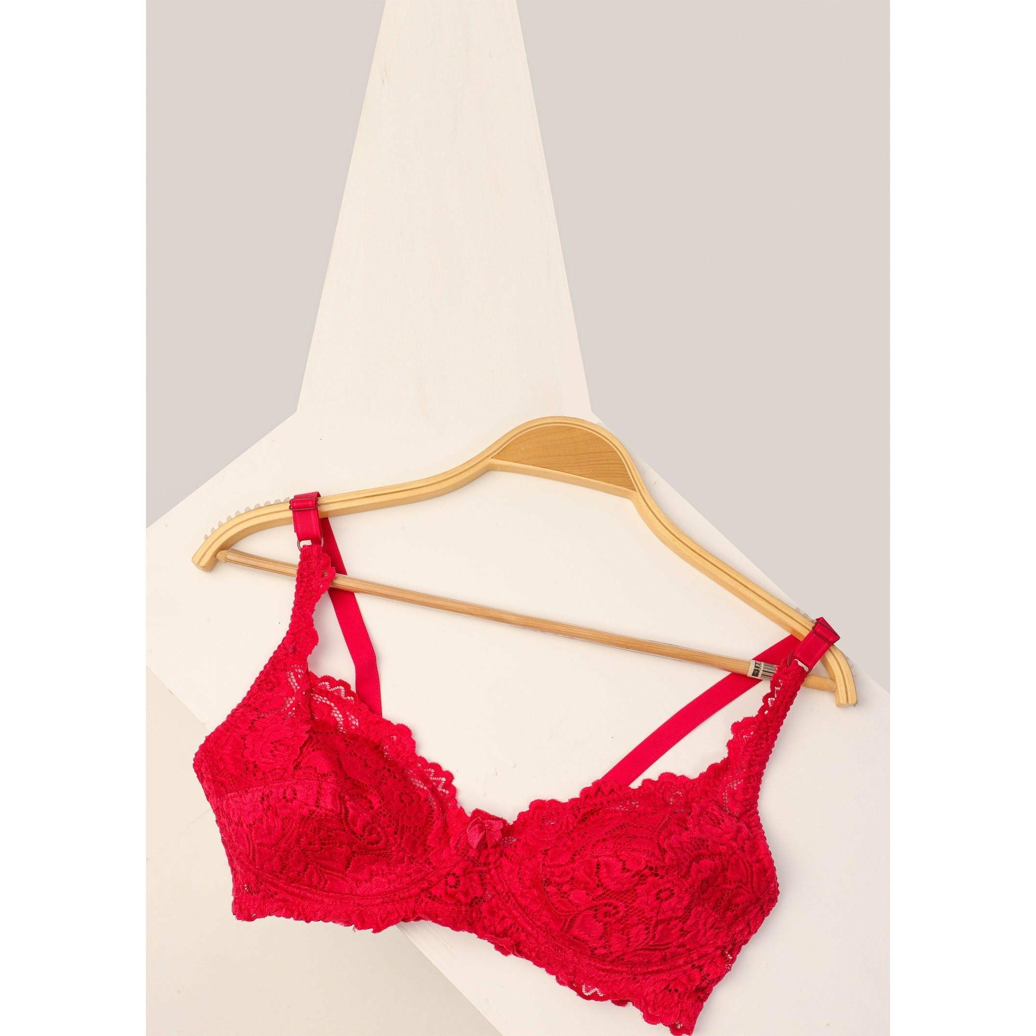 Broom - Wired / Non-Wired Light Padded European Lace Bra